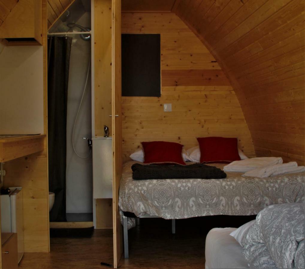 Отель Glamping Hills Santa Comba de Rossas Экстерьер фото